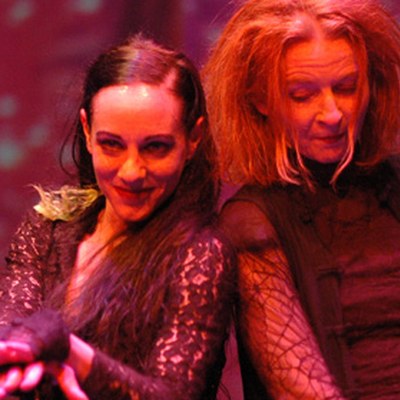 verhext und zugenäht