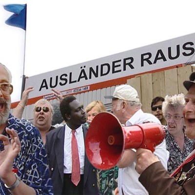 Ausländer raus!