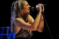 Maeve McKinnon (copyright JulieBroadfoot