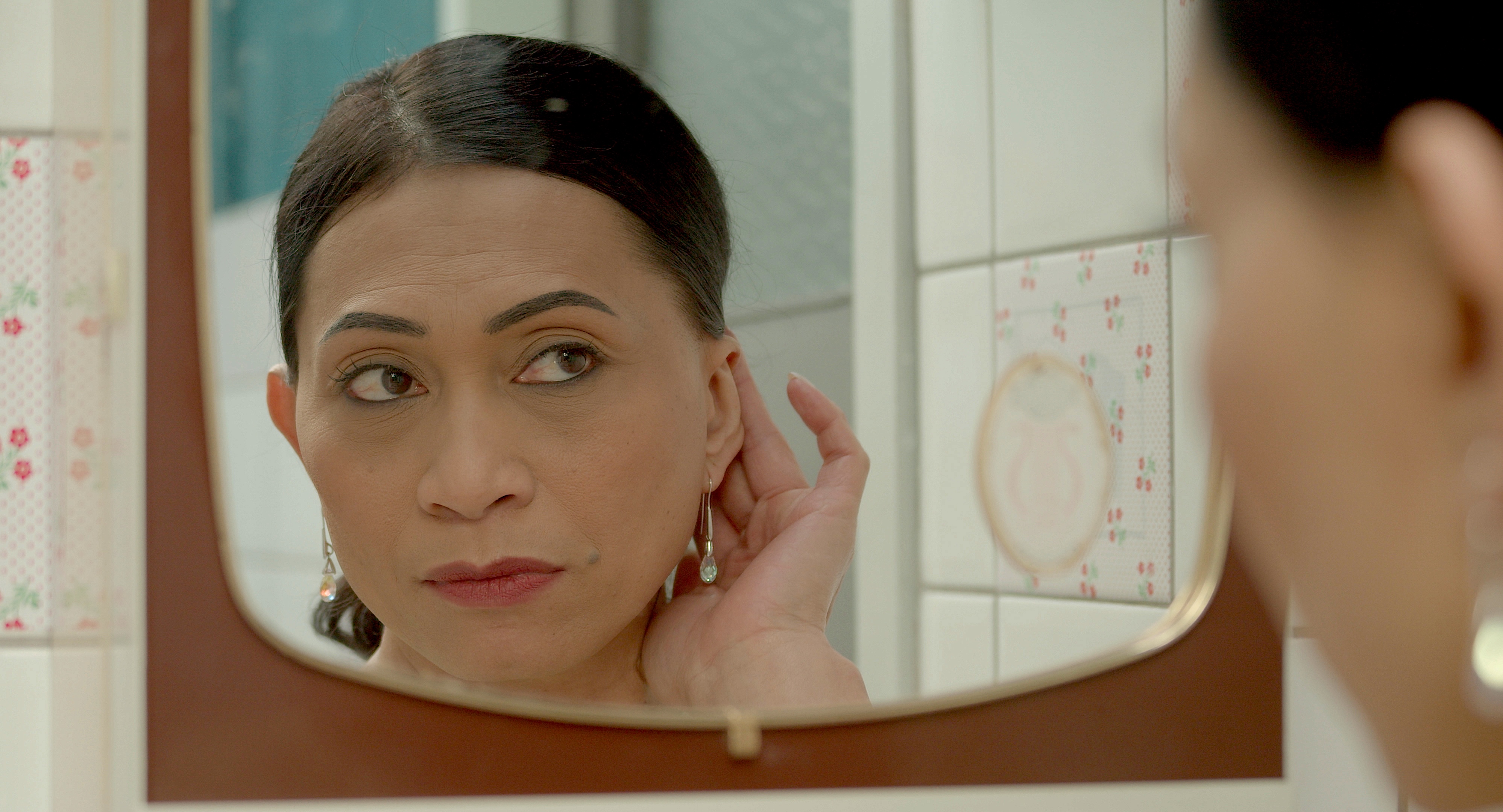 CALLMEAGNES_STILL01.jpg