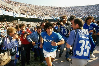 Maradona_filmladen2.jpg