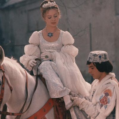 Drei Haselnüsse für Aschenbrödel