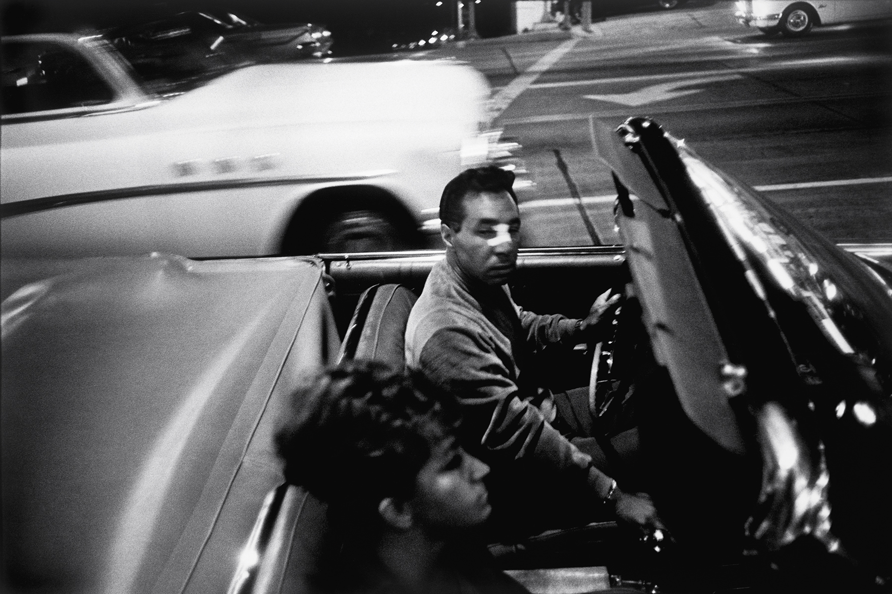 Los Angeles, 1964 Photographs by Garry Winogrand, Collection Center for Creative Photography, The University of Arizona.  © The Estate of Garry Winogrand, courtesy of Fraenkel Gallery, San Francisco