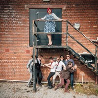 HannahWilliams+band_balcony.jpg