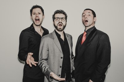 folksmilch 4c 2 (c) Max Parovsky.jpg