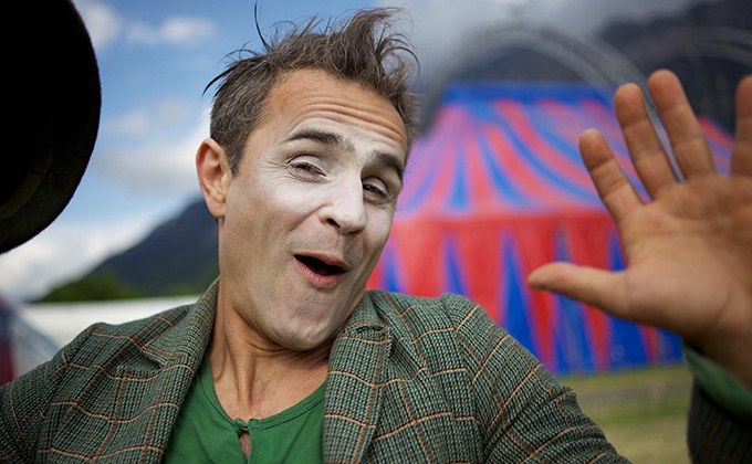 ClownPompo_01.jpg