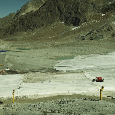 8 PEAK Glacier Covering 3 S+A¦élden