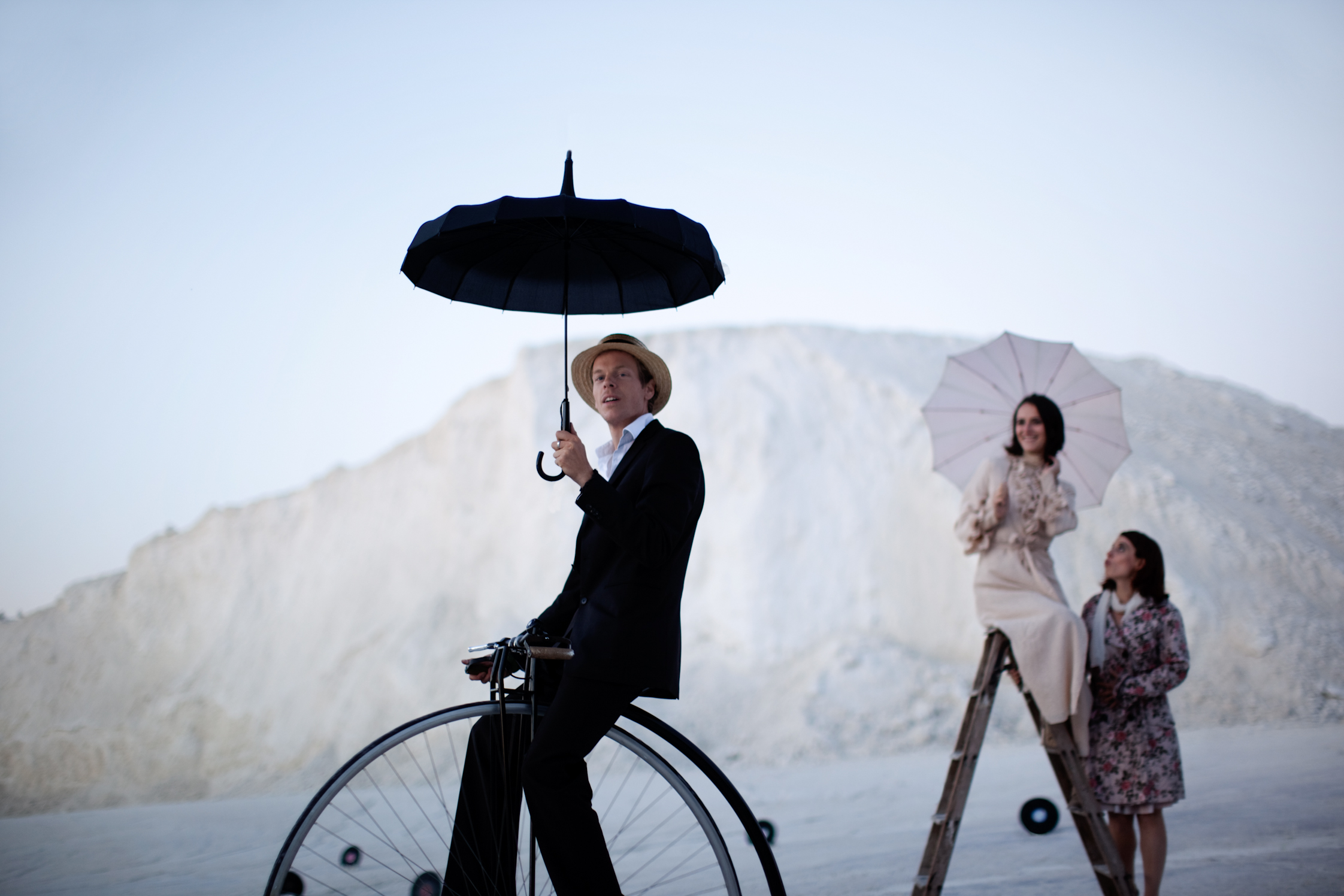 dunkelbunt- 1 by Julia Wesely.jpg