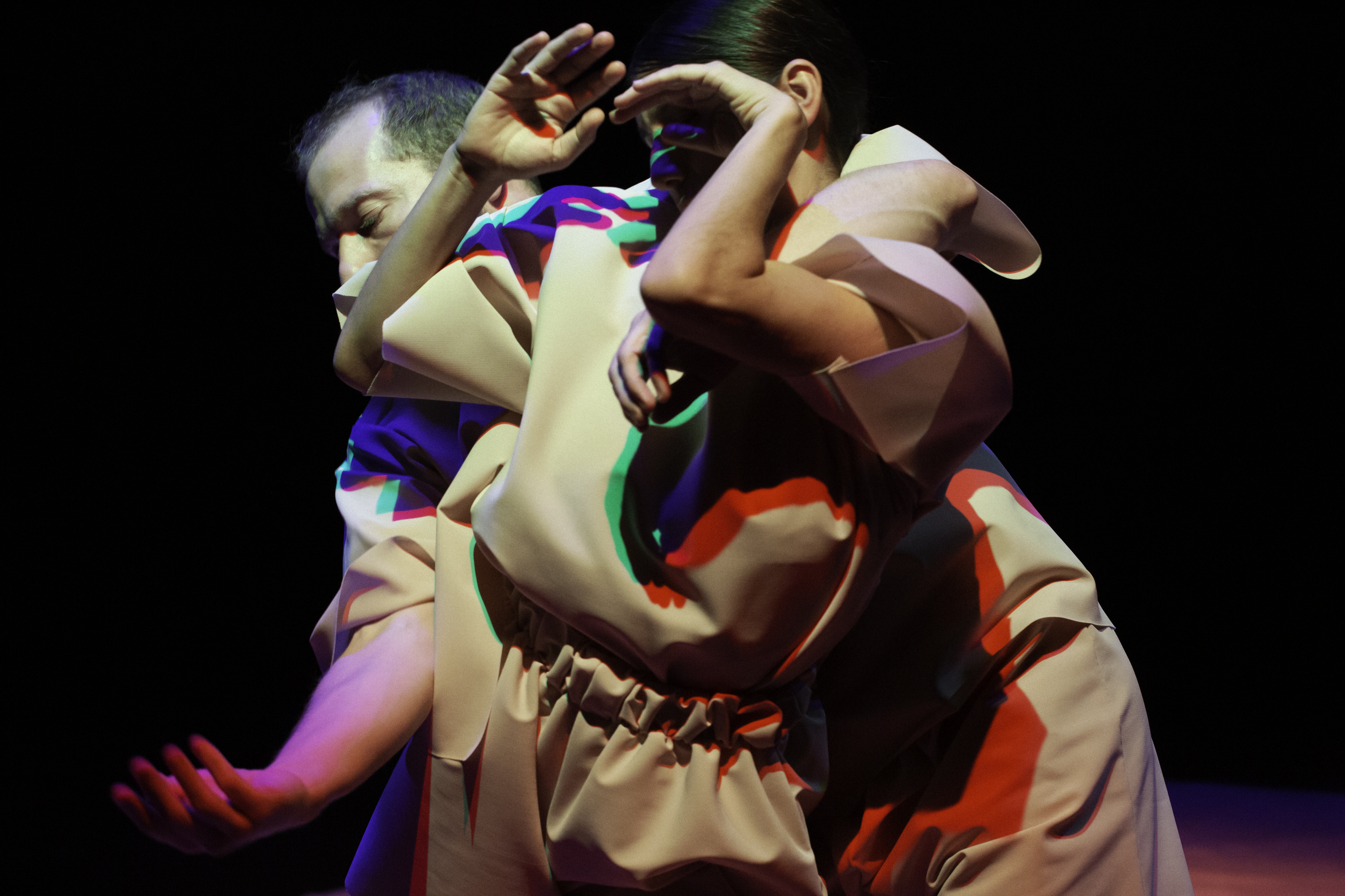 1 Samuel Lefeuvre & Florencia Demestri - GLITCH © Laetitia Bica.jpg