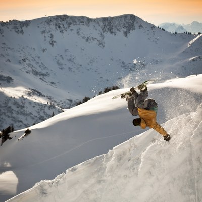 Philip Toplitsch Handplant Damüls (1 von 1)