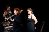 aktionstheater_welche_krise-_12.jpg