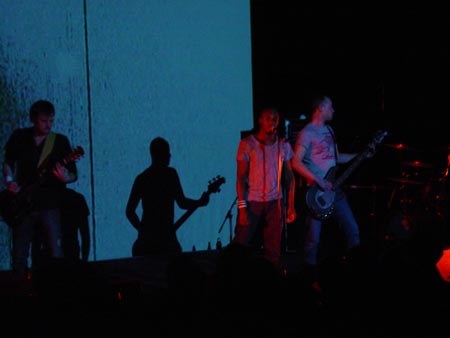 sofa_surfers_01.jpg