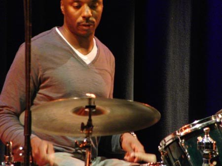 marc_ribot_trio_07.jpg