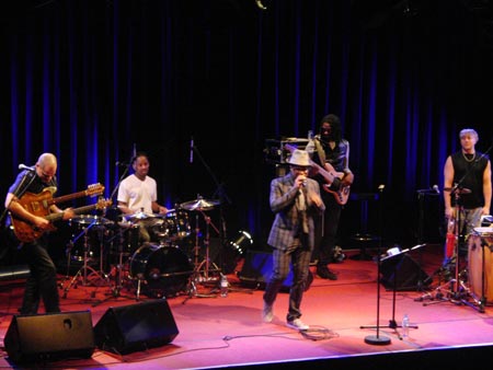 profile_jazzfestival_david_fiuczynski_01.jpg
