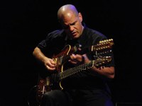 profile_jazzfestival_david_fiuczynski_14.jpg