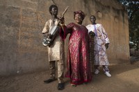 4th African Pearls - Trio Da Kali