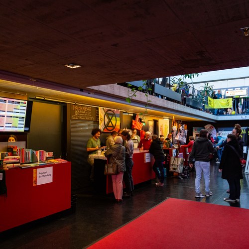 VISION Bāzār - Kleidertausch, Marktstände, Get-Together